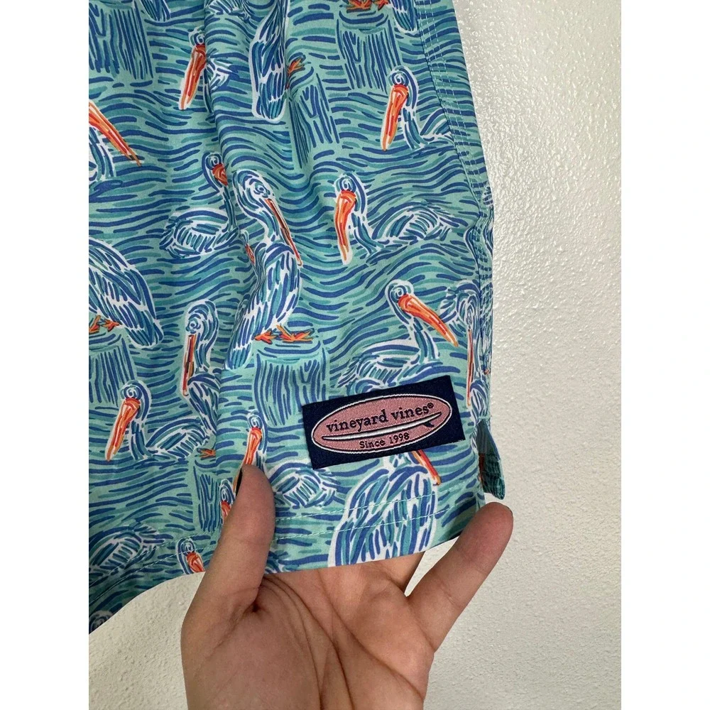 Vineyard Vines Pelican Print Chappy Swim Trunks Mens XL Blue Teal 1M000041